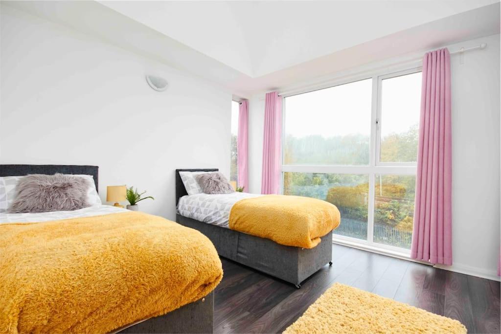 Dellehomes- Free Parking, Wfh, Family-Friendly Manchester Extérieur photo