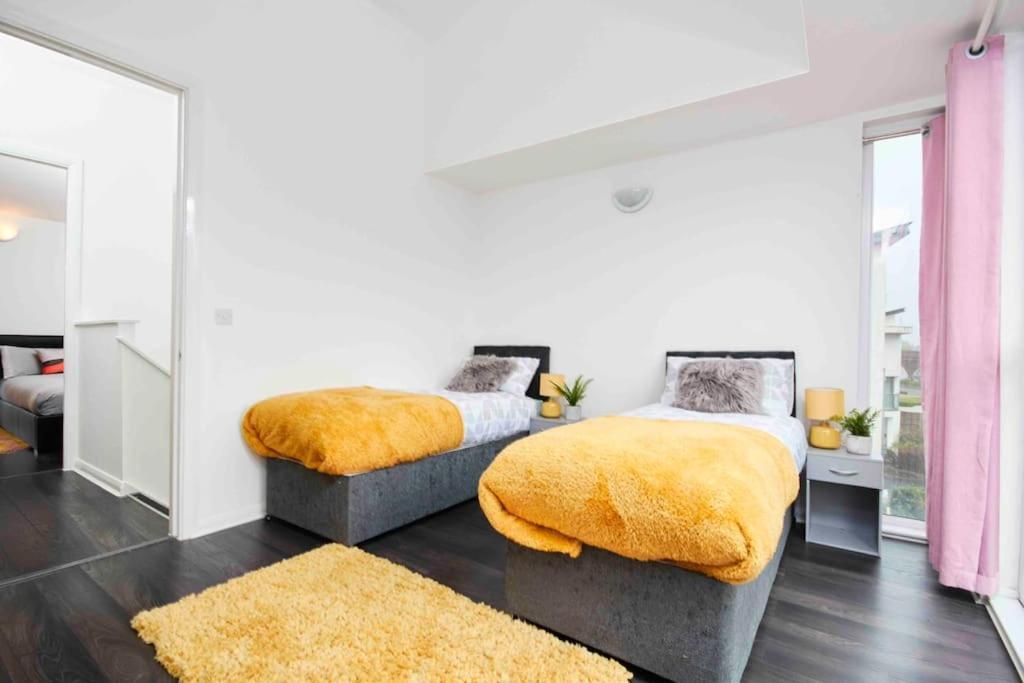Dellehomes- Free Parking, Wfh, Family-Friendly Manchester Extérieur photo