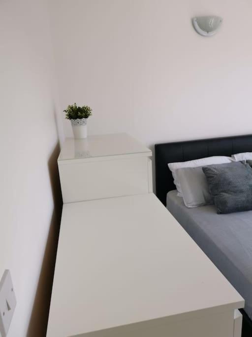 Dellehomes- Free Parking, Wfh, Family-Friendly Manchester Extérieur photo