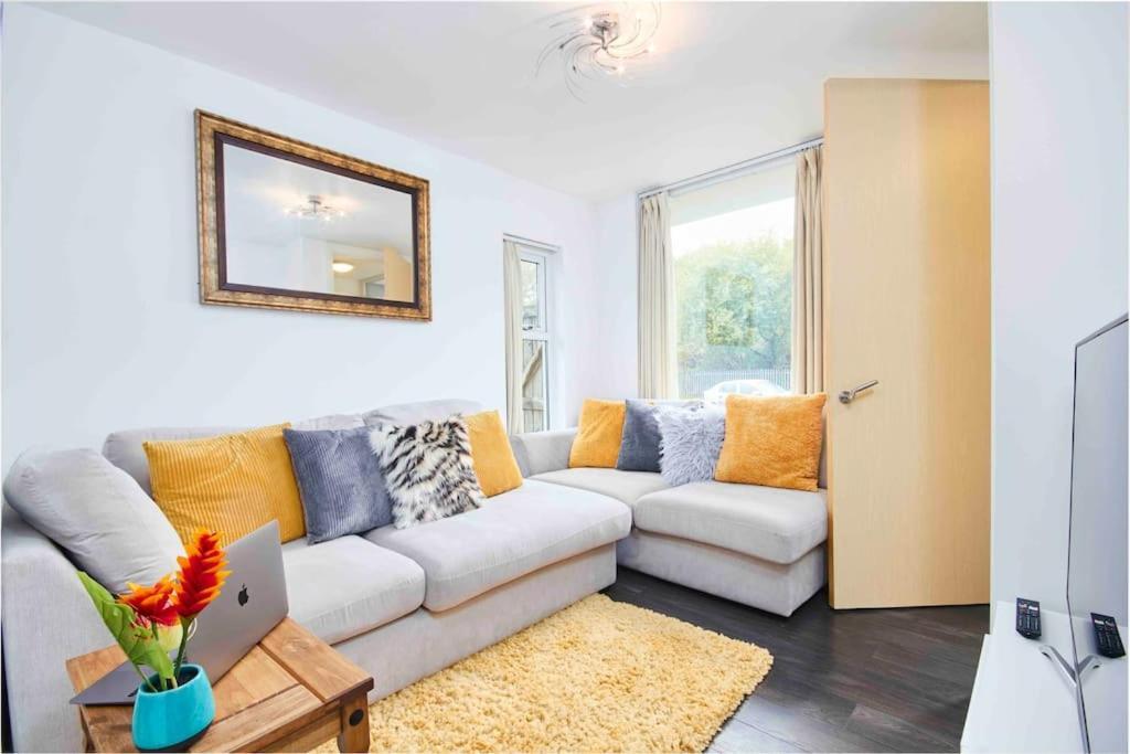 Dellehomes- Free Parking, Wfh, Family-Friendly Manchester Extérieur photo