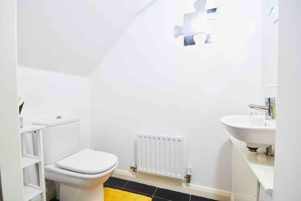 Dellehomes- Free Parking, Wfh, Family-Friendly Manchester Extérieur photo